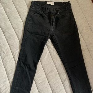 Everlane washed black skinny jeans